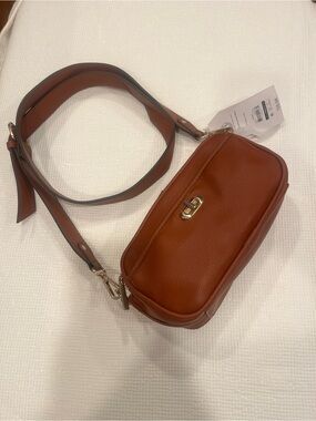 Time and Tru Cognac Tan Pebbled Crossbody Bag with Gold Hardware